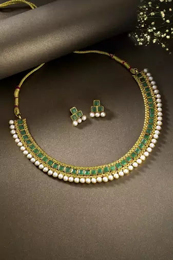 Aheli traditional green choker necklace & stud earrings jewellery set