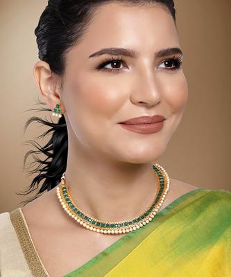 Aheli traditional green choker necklace & stud earrings jewellery set 2