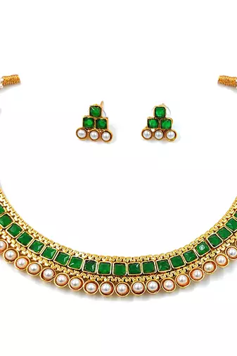 Aheli traditional green choker necklace & stud earrings jewellery set