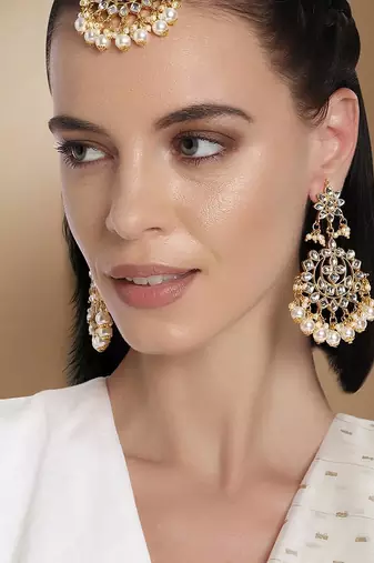 Aheli traditional kundan pearl wedding chandbali earrings with maang tikka jewellery set for women