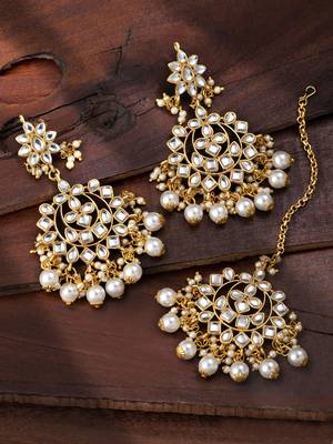 Aheli traditional kundan pearl wedding chandbali earrings with maang tikka jewellery set for women 2