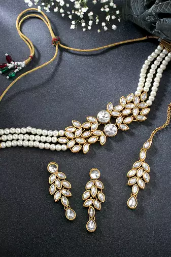 Aheli traditional white kundan choker necklace dangle earring & maangtikka ethnic jewellery set