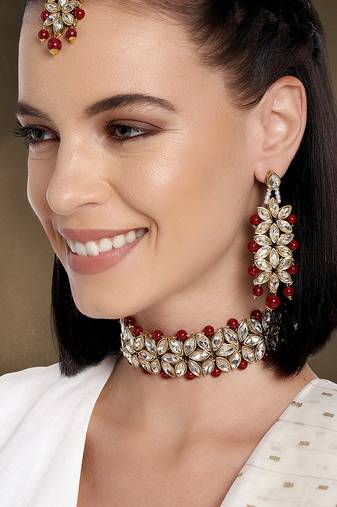 Aheli traditional maroon kundan pearl bridal choker necklace jewellery set with earring maang tikka