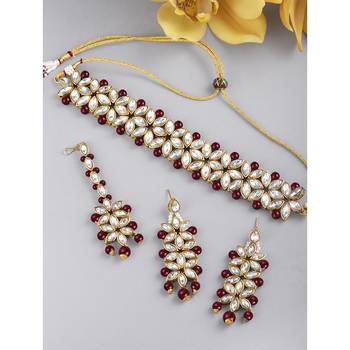 Aheli traditional maroon kundan pearl bridal choker necklace jewellery set with earring maang tikka 2