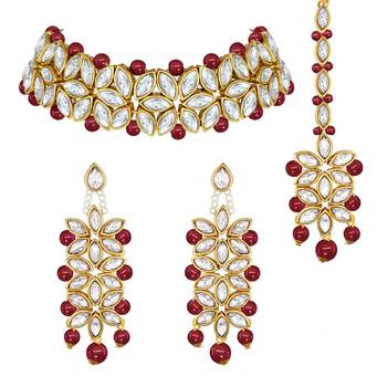 Aheli traditional maroon kundan pearl bridal choker necklace jewellery set with earring maang tikka 3