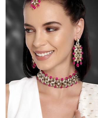 Aheli traditional kundan pearl bridal choker necklace earring maang tikka jewellery set 1