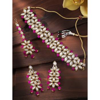 Aheli traditional kundan pearl bridal choker necklace earring maang tikka jewellery set 2