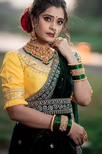 Green bloue piece with embroidred velvet saree