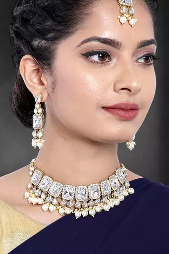 Aheli traditional kundan choker necklace with earring maang tikka jewellery set