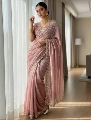 Pink embellished saree with embellished blouse 4