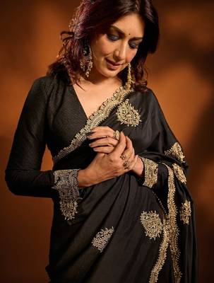Black embroidered blouse with embroidered saree 3