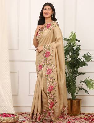 Beige embroidered blouse with embroidered saree 2