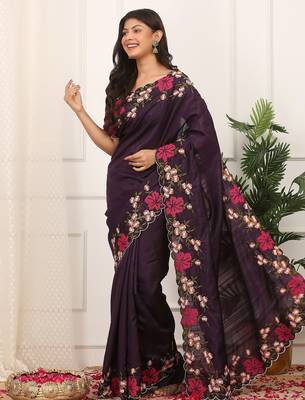 Blue embroidered blouse with embroidered saree 3