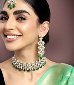 Aheli kundan green faux pearl wedding choker necklace with earring maang tikka jewellery set