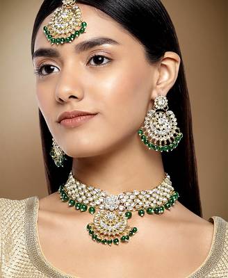 Aheli indian traditional green kundan bead choker necklace with earring mangtikka jewellery set 1