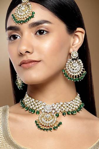Aheli indian traditional green kundan bead choker necklace with earring mangtikka jewellery set