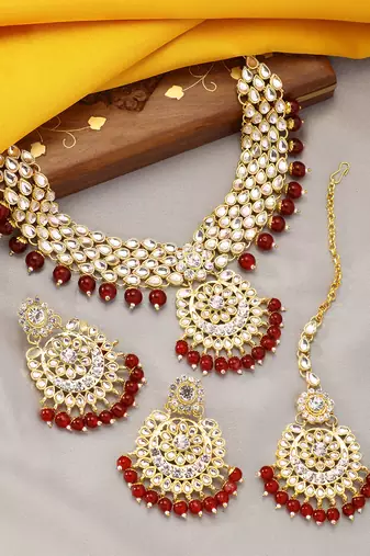 Aheli indian traditional maroon kundan bead choker necklace with earring mangtikka jewellery set