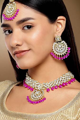 Aheli indian traditional kundan brass alloy bead choker necklace with earring mangtikka jewellery set