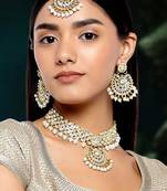 Aheli indian traditional white kundan bead choker necklace with earring mangtikka jewellery set
