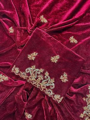Maroon bloue piece with embroidred saree 4