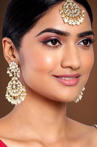 Aheli traditional jewellery kundan and pearl maang tikka earring set for women