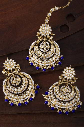 Aheli traditional kundan and pearl maang tikka earring set for women