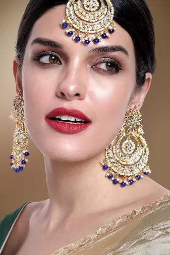Aheli traditional kundan and pearl maang tikka earring set for women