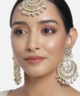 Aheli traditional jewellery kundan pearl maang tikka earring cz set for women 4
