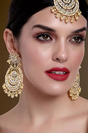 Aheli traditional jewellery kundan pearl maang tikka earring set for women