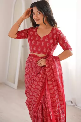 Red bloue piece with cotton printed saree