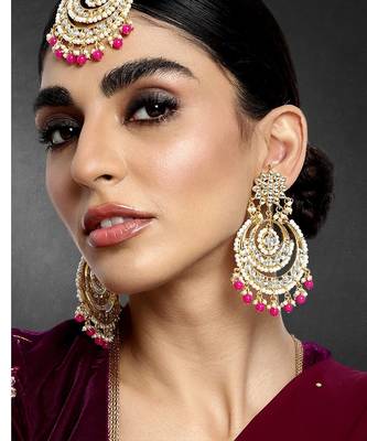 Aheli traditional jewellery kundan pearl maang tikka earring set for women's 2