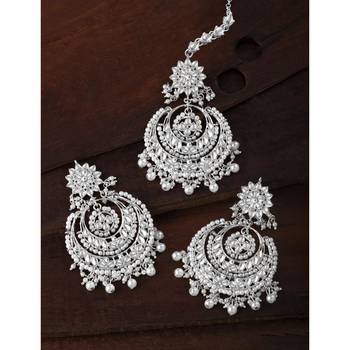 Aheli traditional kundan & pearl maang tikka with chandbali earring jewellery set for women 2
