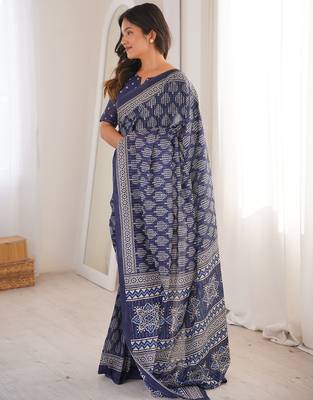 Indigo bloue piece with cotton printed saree 3