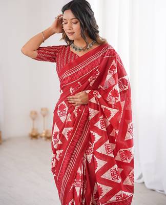 Red bloue piece with cotton printed saree 2