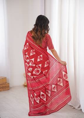 Red bloue piece with cotton printed saree 4