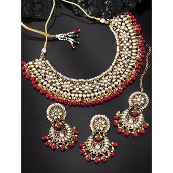 Aheli red kundan choker necklace earrings with maang tikka jewellery set 2