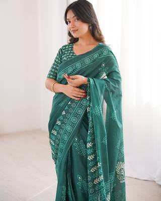 Green bloue piece with cotton printed saree 2