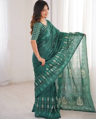 Green bloue piece with cotton printed saree 3