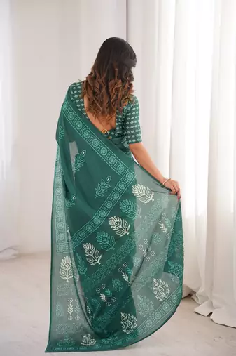 Green bloue piece with cotton printed saree