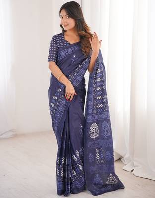 Indigo bloue piece with cotton printed saree 1