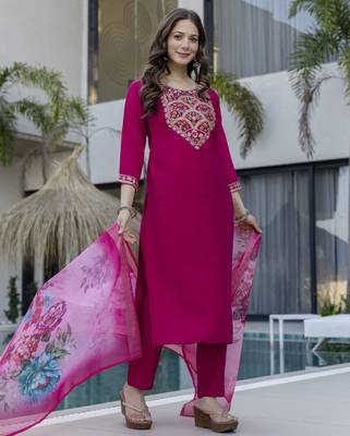 Stylish rani pink embroidered kurta set with soft floral dupatta 2