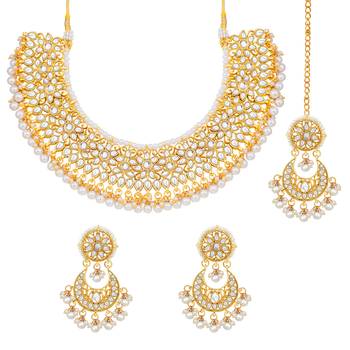 Aheli white kundan choker necklace earring with maang tikka jewellery set 3