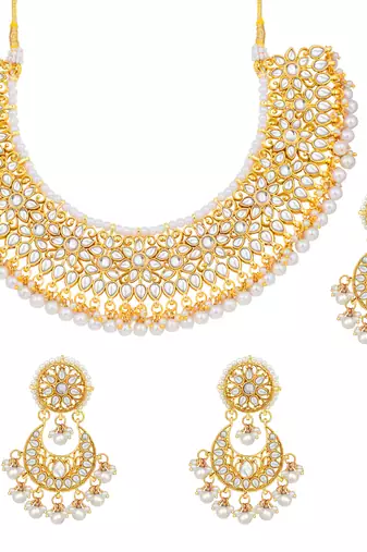 Aheli white kundan choker necklace earring with maang tikka jewellery set