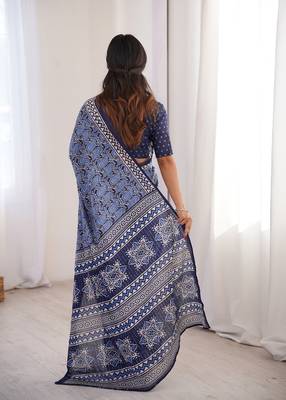 Indigo bloue piece with cotton printed saree 3