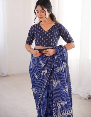 Indigo bloue piece with cotton printed saree 4