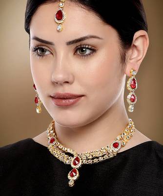 Aheli maroon traditional kundan long necklace with earring maang tikka jewellery set 2