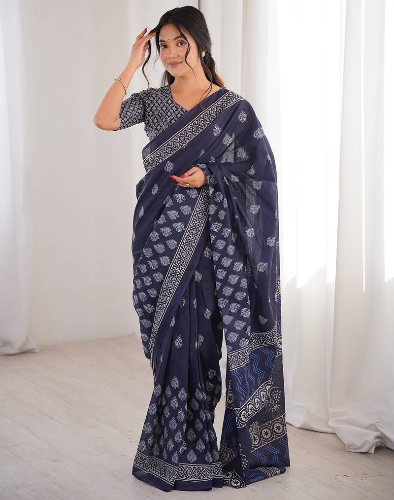 Indigo bloue piece with cotton printed saree