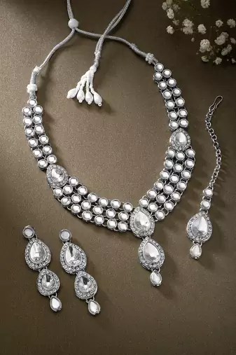 Aheli traditional kundan long necklace with earring maang tikka jewellery set