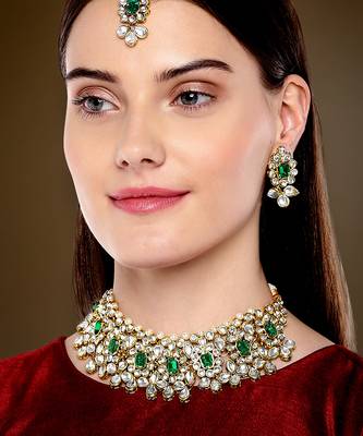 Aheli ethnic indian traditional jewellery kundan pearl green floral necklace earring mang tikka set 2