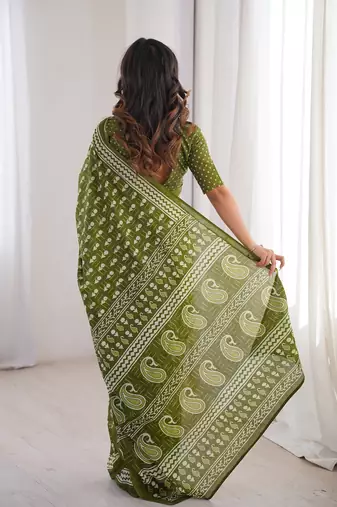 Green bloue piece with cotton printed saree